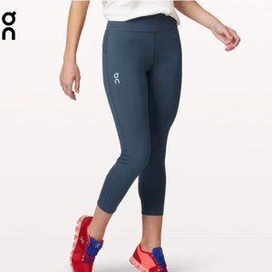 On Cloud Running 7/8 Women’s Reflective Leggings Teal Size Medium Running Gym